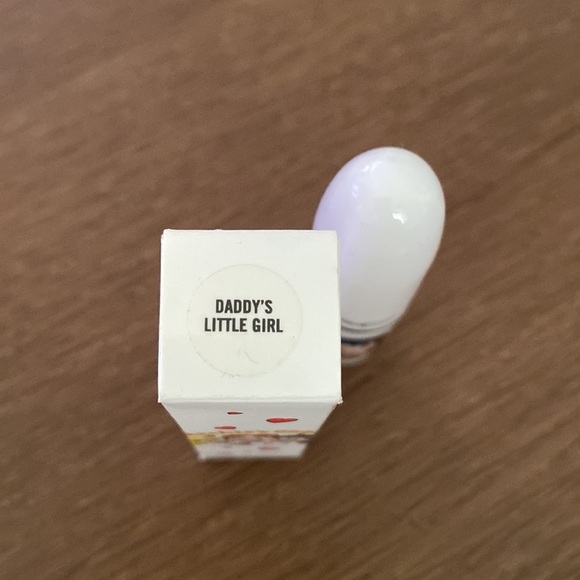 MAC Cosmetics Satin Lipstick ‘Daddy’s Little Girl’ - Picture 4 of 6